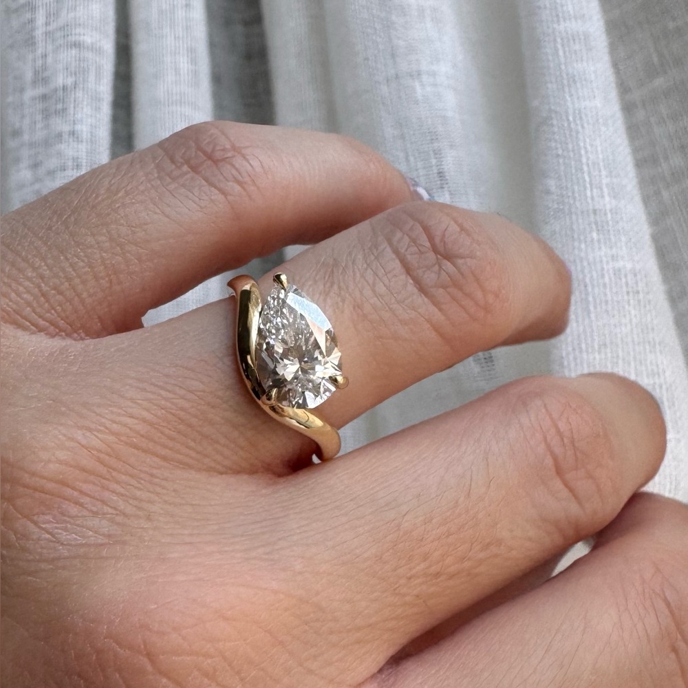 2.5 Carat Pear Cut East West Lab Diamond Solitaire Ring Set In 14k Gold